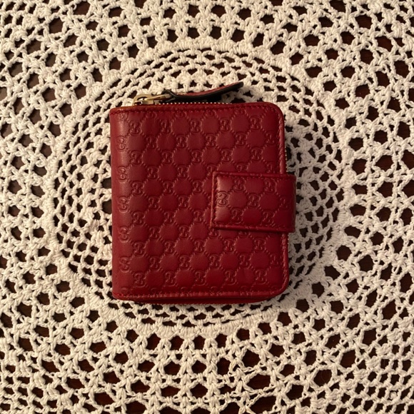 ✨Authentic Gucci Red Wallet✨ - Picture 2 of 10